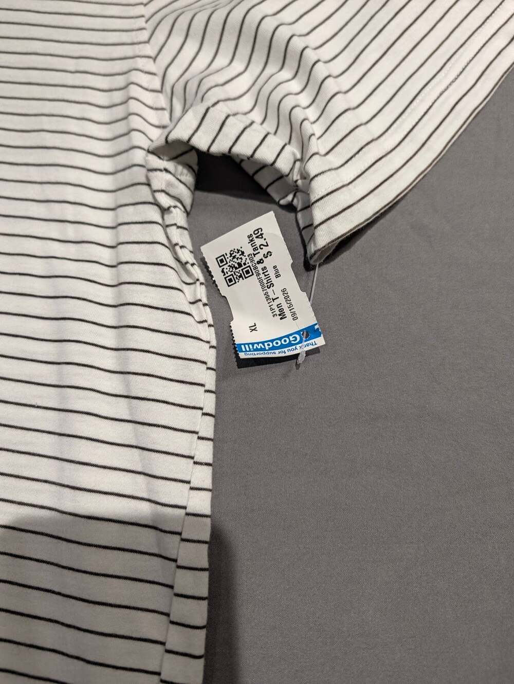 Paul Fredrick Striped T-Shirt Extra Large Cotton Silk White Black Short Sleeve
